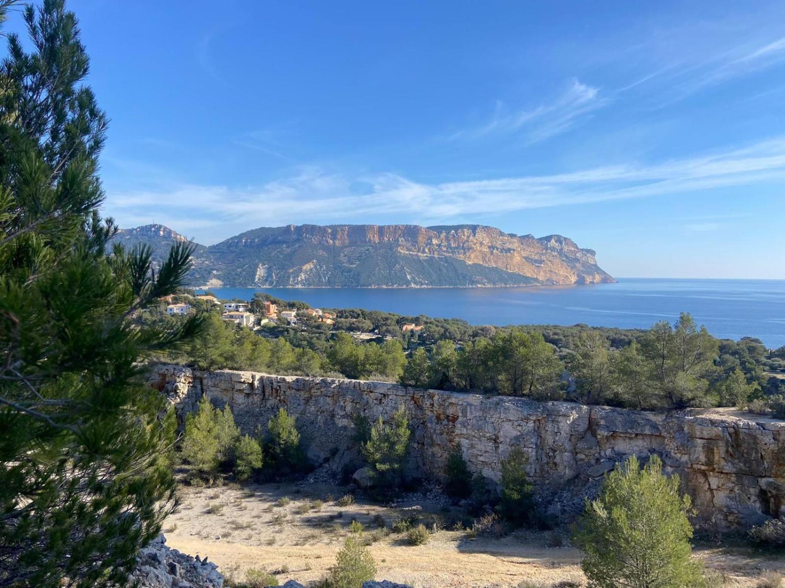 Un Petit Coin Au Calme Hotel Carnoux-en-Provence Bagian luar foto